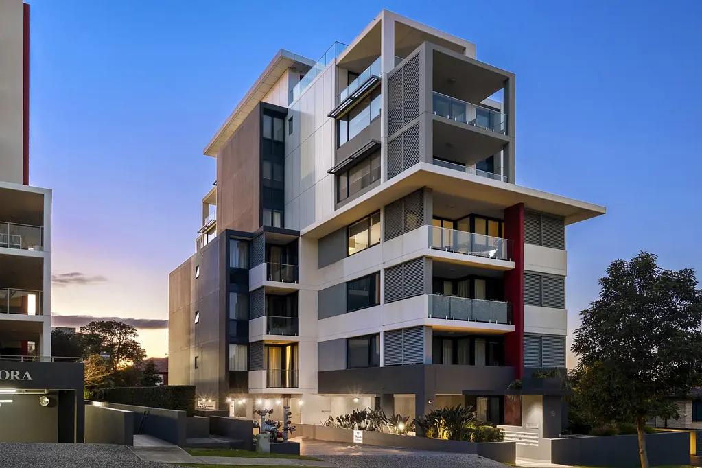 Wollongong 3બેડરૂમ Contemporary urban luxury, sweeping ocean views
