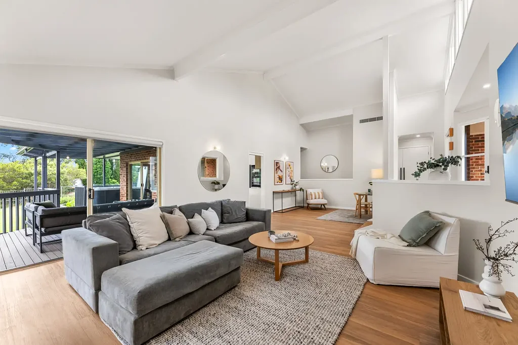 Barden Ridge 4ਬੈੱਡਰੂਮ Renovated Family Haven in the Heart of Barden Ridge!