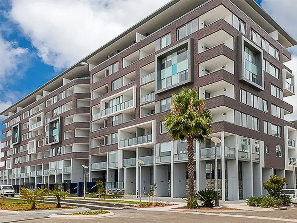 Sunny North Aspect 1 Bed As New apartment! In the heart of Wentworth Point!