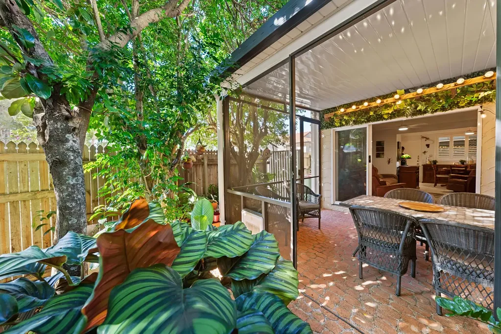Unit 2/221 Middle Street, Cleveland, QLD 4163