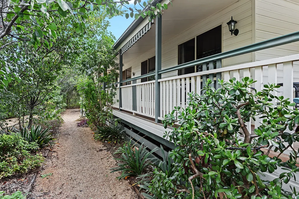 5 Yuelby Close, Gowrie Junction, QLD 4352