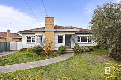 352 Forest Street, Wendouree, VIC 3355, 3 Bedrooms, 1 Bathrooms, House