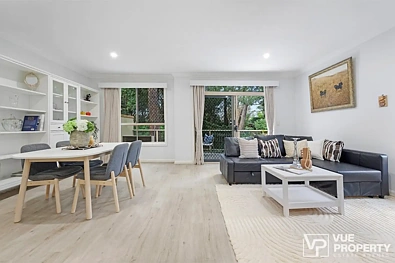 Marsfield 3침실 Contemporary three bedroom townhouse with ultimate privacy and only one common wall