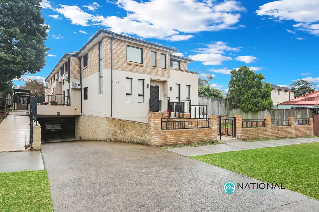 Stylish 4-Bedroom Townhouse Offering Space, Comfort & Convenience