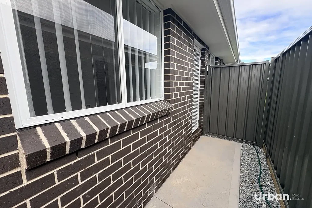 Two Bedroom Granny Flat In Gillieston Heights!