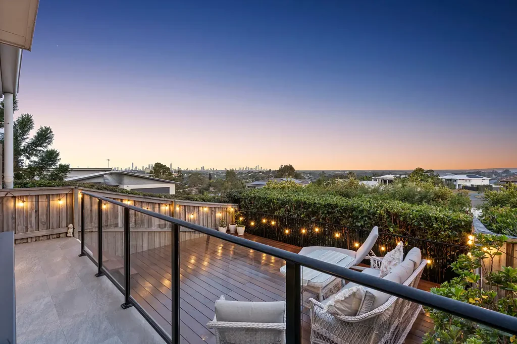 Carrara 4房  PANORAMIC GOLD COAST SKYLINE & OCEAN VIEWS - EXECUTIVE LIVING IN EXCLUSIVE CARRARA ESTATE