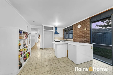 64 Ballan Road, Werribee, VIC 3030, 4 slaapkamers, 2 badkamers, House