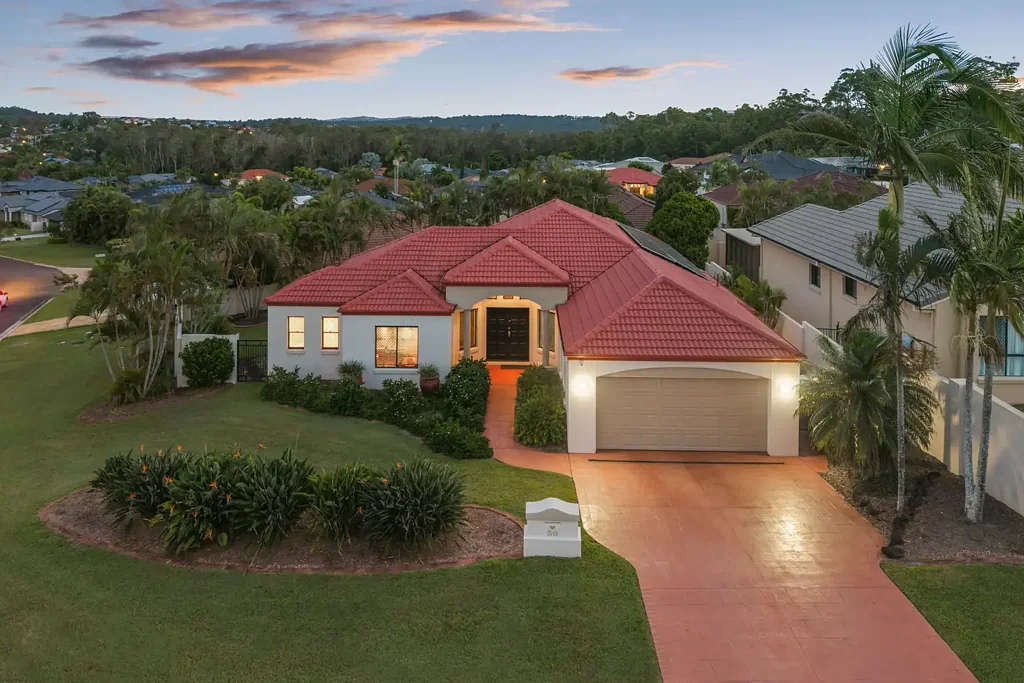 30 Nottinghill Gate Drive, Arundel, QLD 4214