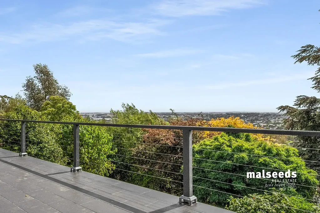 Mount Gambier 5Zimmer Panoramic Views & Spacious Living in Mount Gambier's Premier Lakes Location