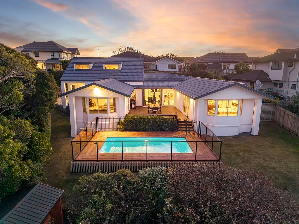 Whitby 3房  Prestigous Private Oasis & The Pool to Match