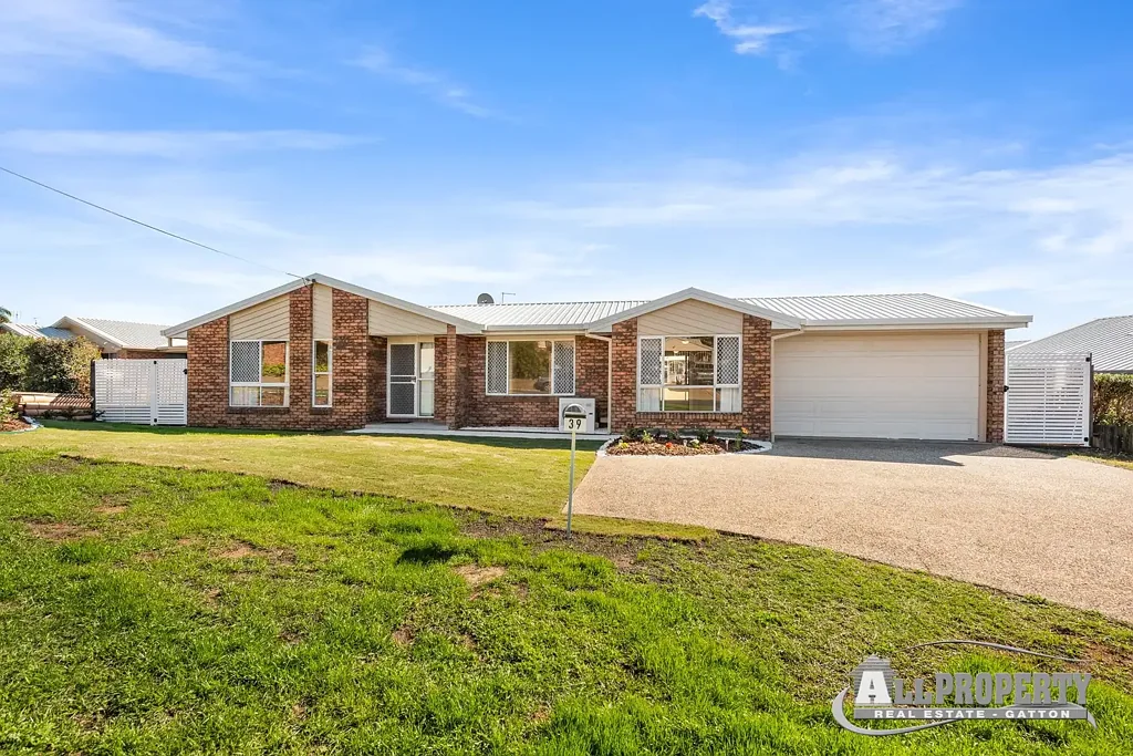 39 Crestview Avenue, Gatton, QLD 4343