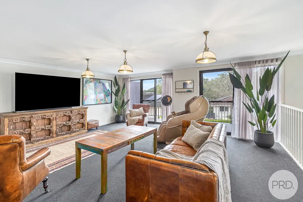 Nelson Bay 3غرفة نوم Elevated Coastal Living with Expansive Entertaining and Leafy Outlook