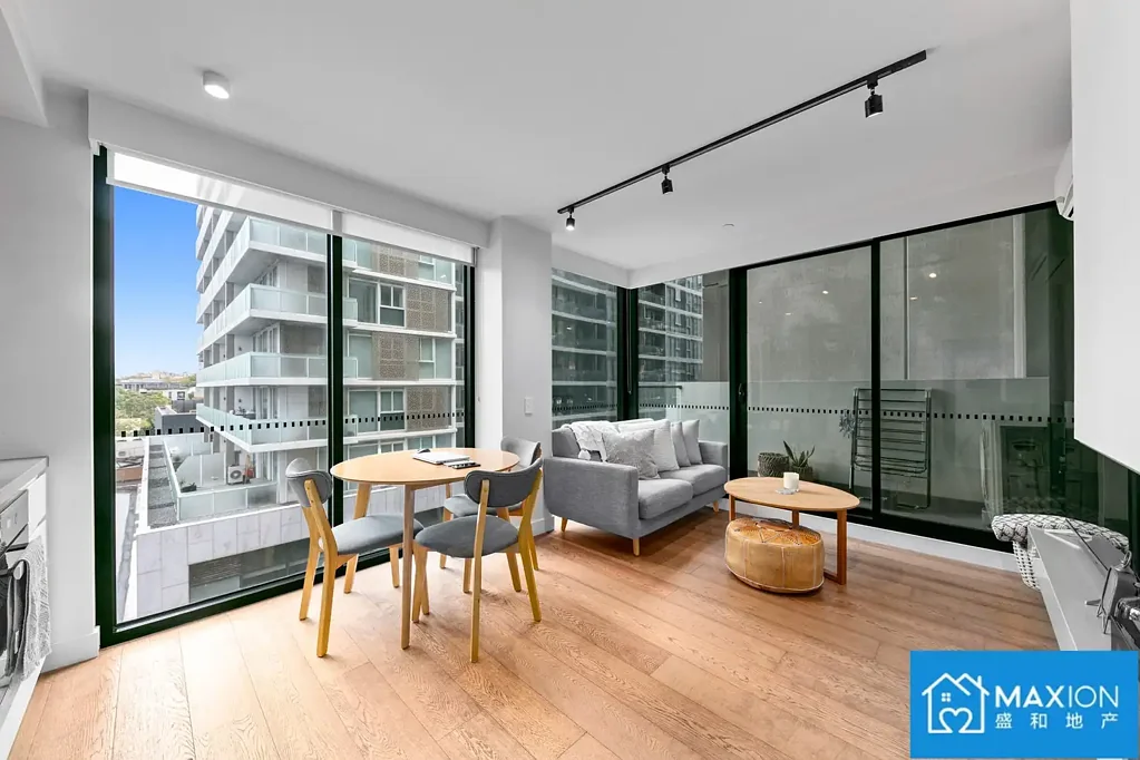 Stylish & Modern 2-Bedroom Apartment – Ideal for Living or Investing!