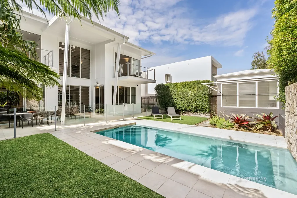 Sunshine Beach 5 Slaapkamer Spectacular Beachside Escape: Triumph of Modernist Style & Pedigree