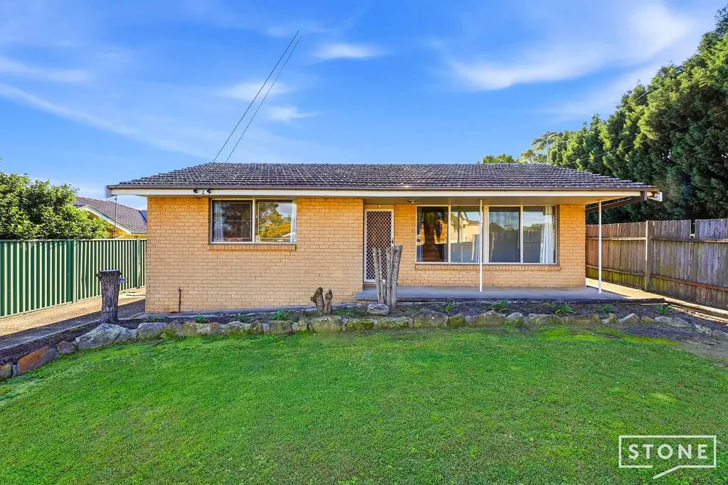 2 BEDROOM HOME WITH STUDY