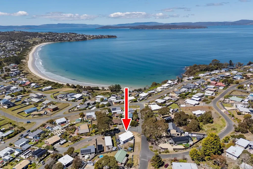 2 Little Falcon Street, Primrose Sands, TAS 7173