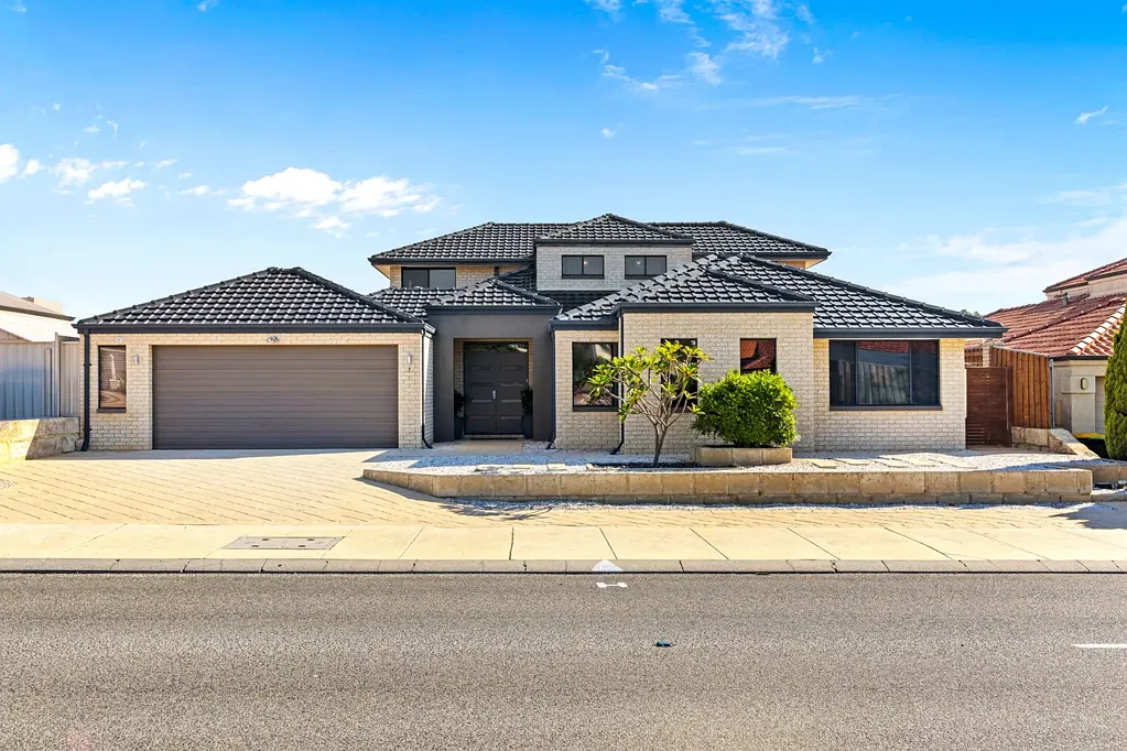 9 Delgado Parade, Iluka, WA 6028