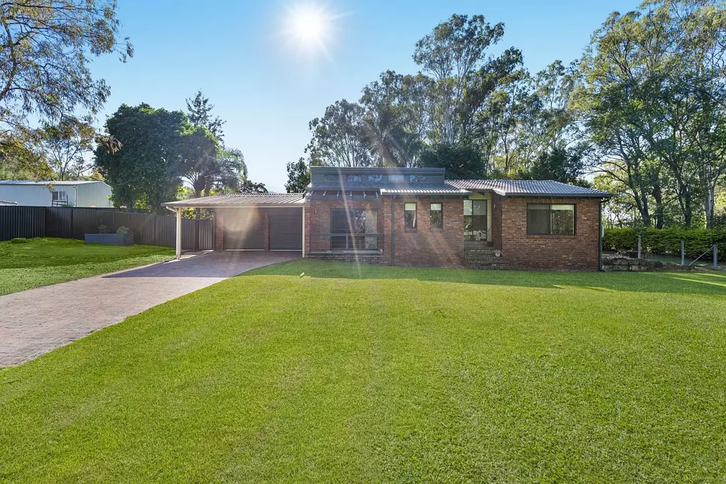 19 Voyager Drive, Karalee, QLD 4306