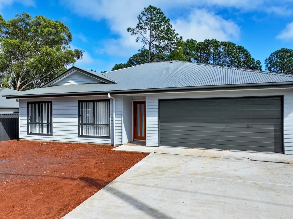 Russell Island 3 Bedroom 🌴 11 Tails Street – Lifestyle & Convenience