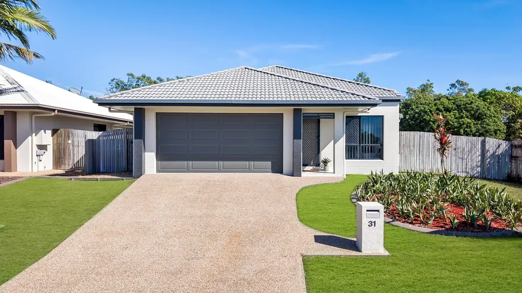 Bohle Plains 4房  Spacious Family Living with Privacy, Parkside Position & Multiple Living Zones