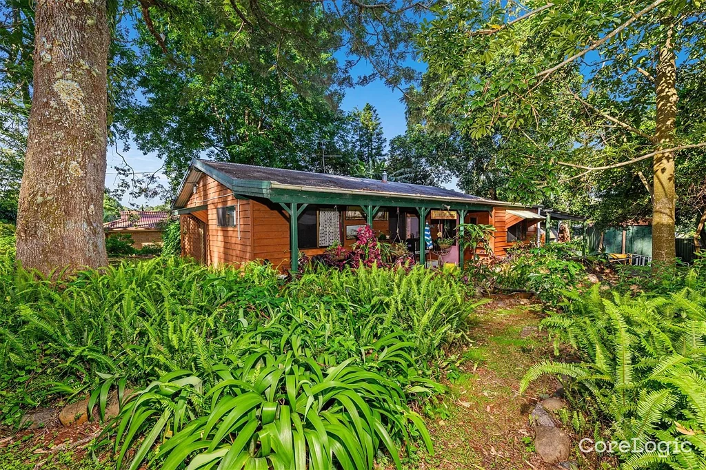 Tamborine Mountain 2ਬੈੱਡਰੂਮ Bore Water :: Prime Location :: 978m Corner Block :: Close to Wineries :: Renovate or Develop