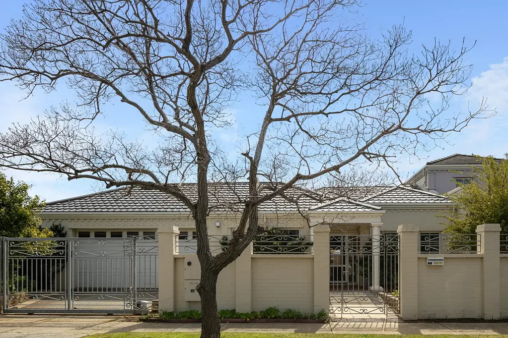 Mosman Park 3ਬੈੱਡਰੂਮ Single-Level Living in the Heart of Mosman Park