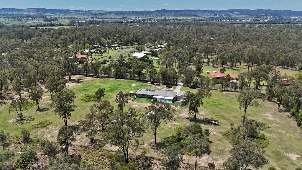 Laidley Heights Spacious Brick Home on 69.36 Acres in Laidley Heights