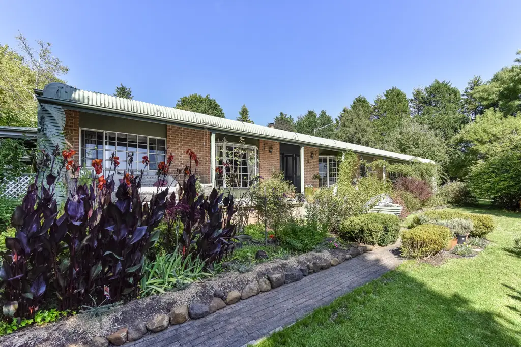 Moss Vale 5침실 A touch of utopia - spacious verdant seclusion with near town-centre convenience