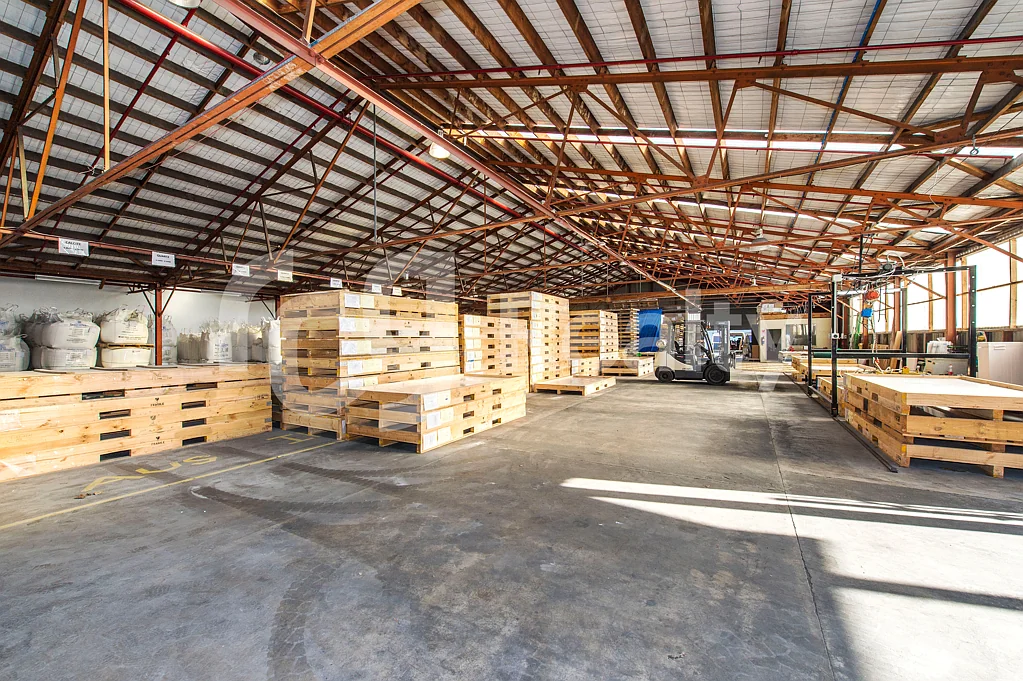 Penrose Easy 1,200sqm Warehouse - AVAIL NOW