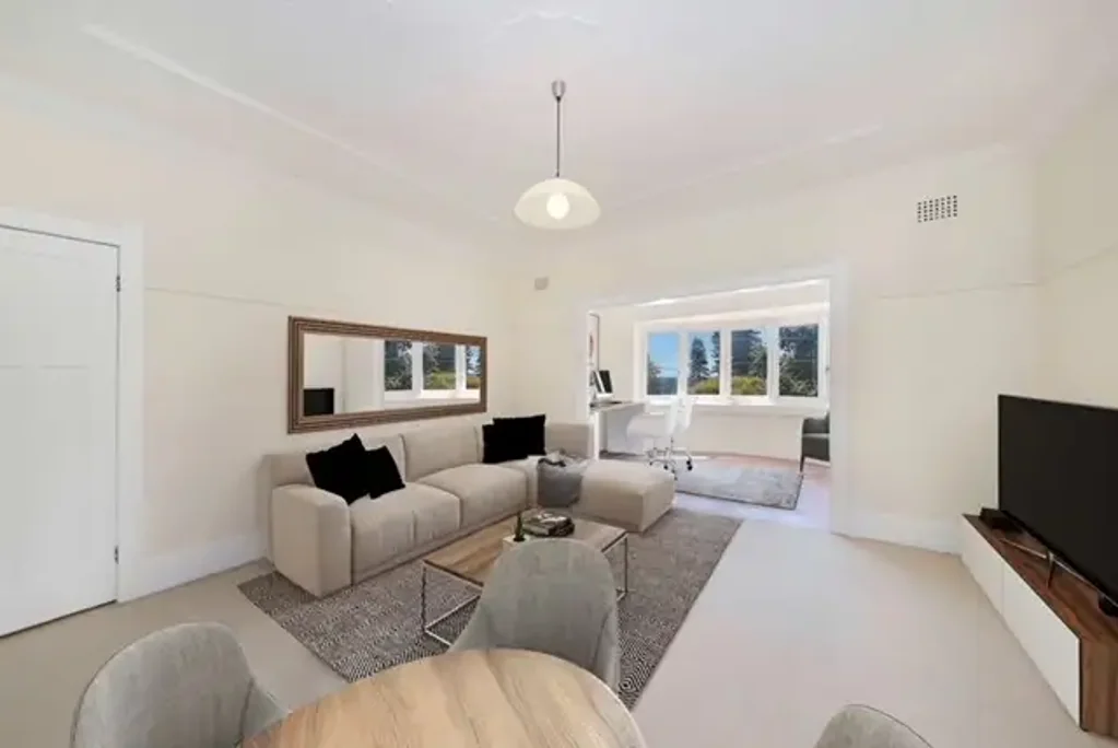 Stylish Art Deco Apartment Just Moments from Coogee Beach