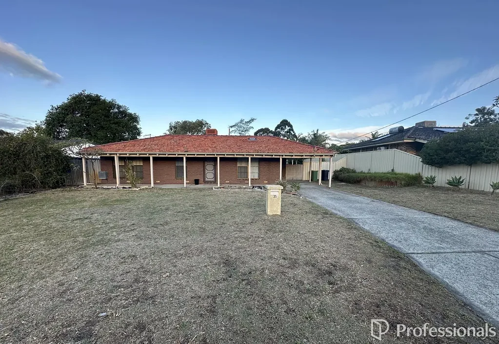 CLOSE TO SCHOOL AND AMENITES
