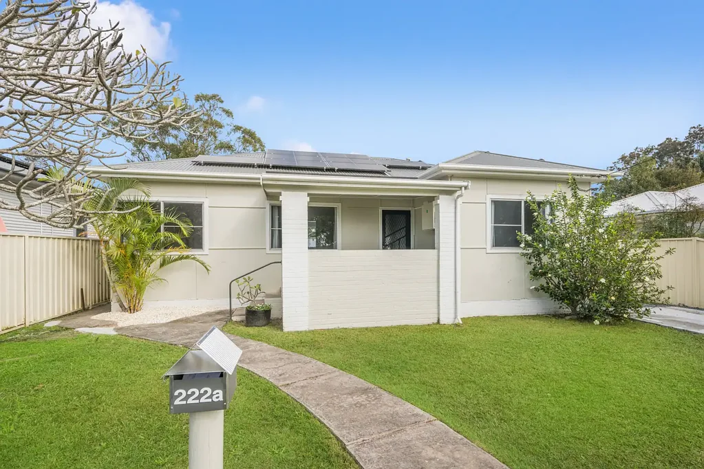 Beautifully Renovated 3 Bedroom Home with Utilities Included