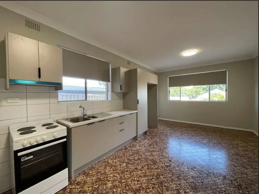 Affordable Living with Privacy and Convenience - Water Included!