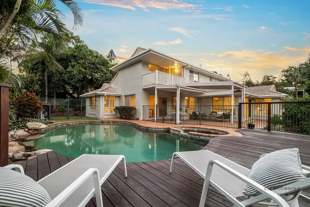 187 Chapel Hill Road, Chapel Hill, QLD 4069