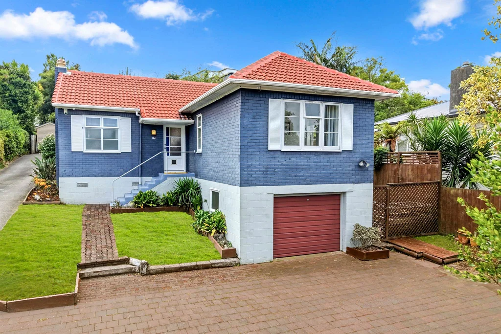2/14 Hogans Road, Glenfield, North Shore City, Auckland