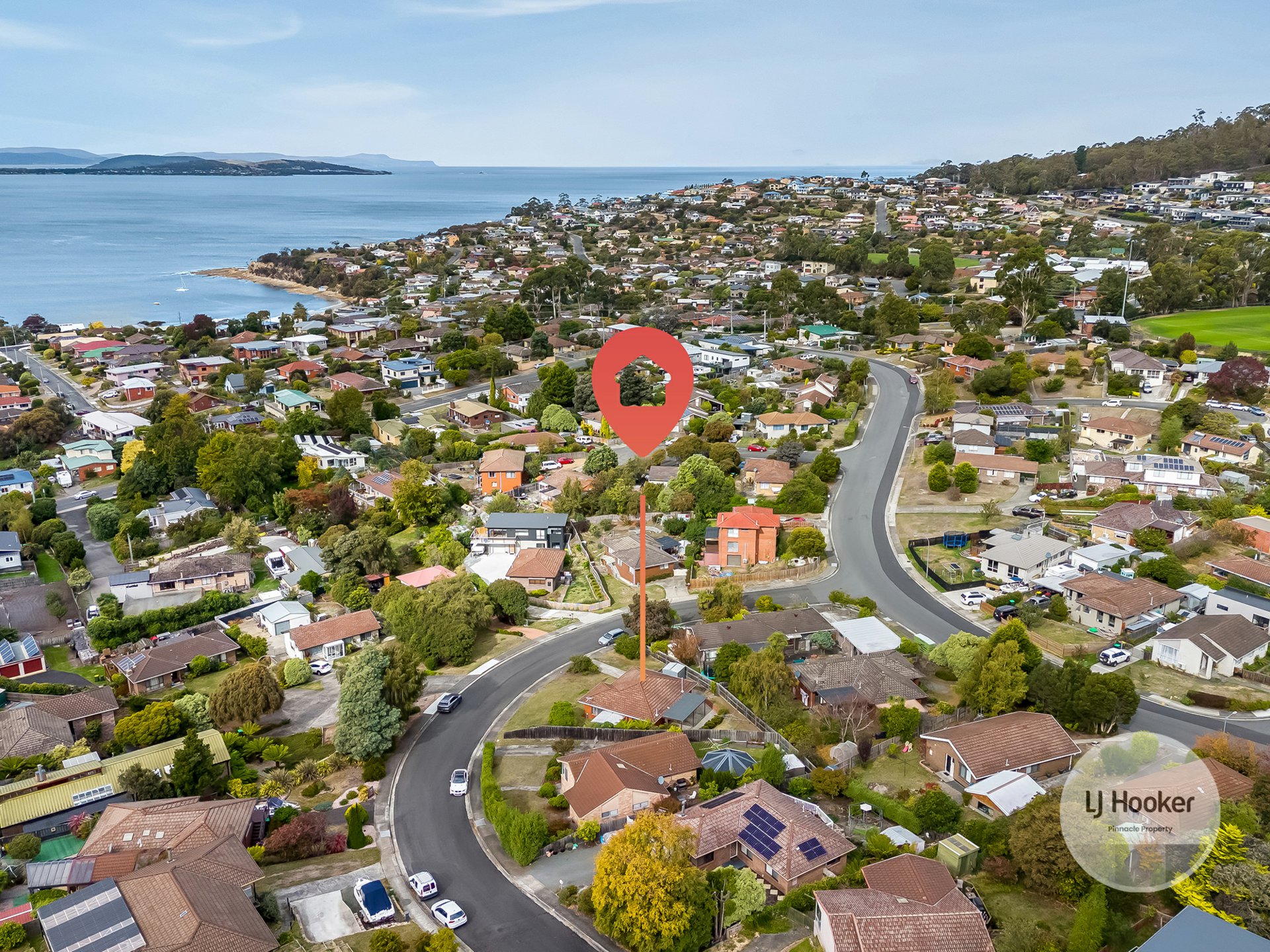 2 CALDER CR, BLACKMANS BAY TAS 7052, 0 phòng ngủ, 0 phòng tắm, House