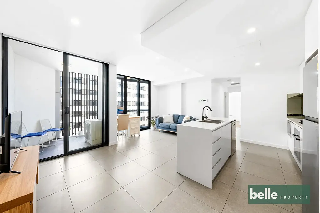 Modern Sophistication in the Exclusive 'Signature' Building
