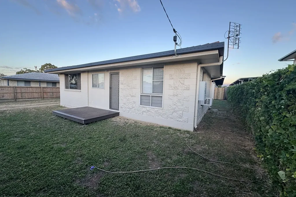 Wulguru 2房  2 Bedroom Home with Extensive Horse Facilities