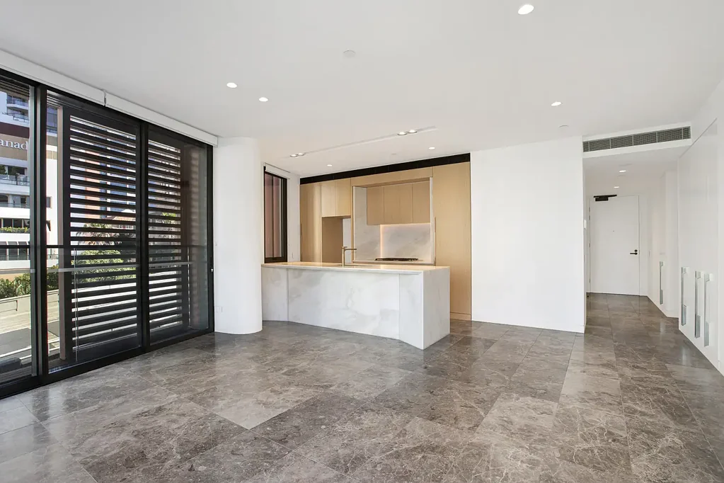 The Rocks 2Zimmer Oversized Designer Residence in The Harrington Collection
