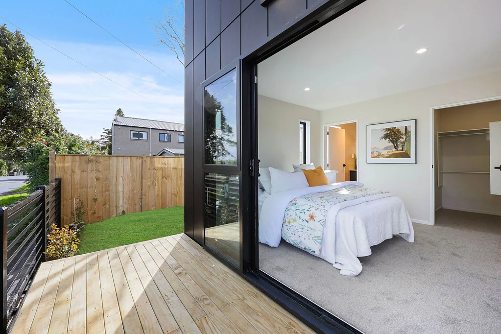 Mount Albert 4 Bedroom Brand New Treasure in Central Mt Albert!