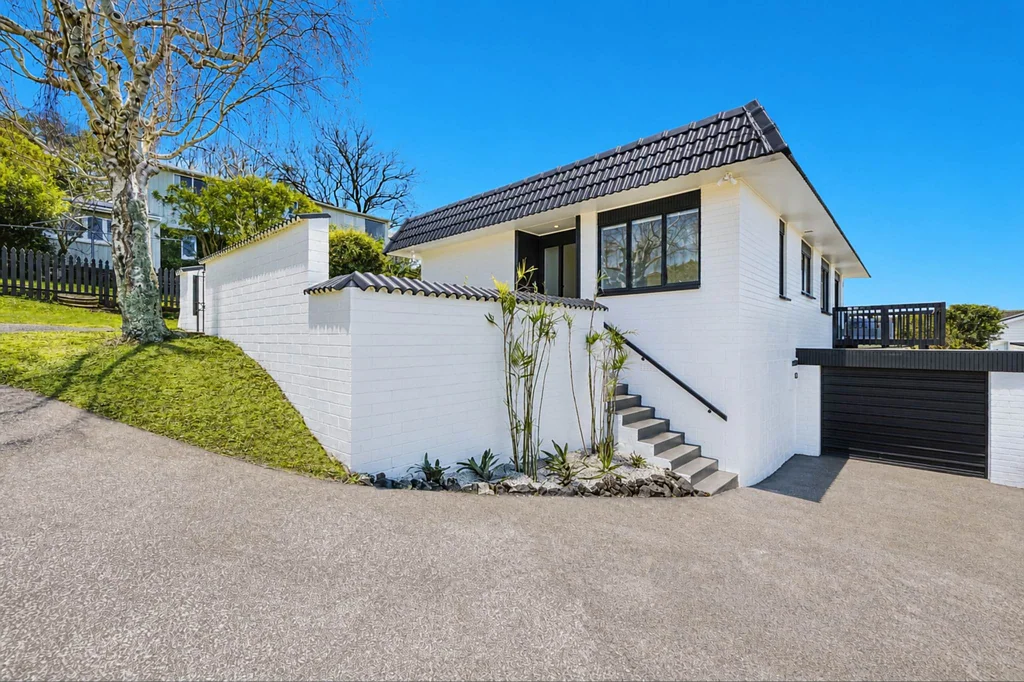 Castor Bay 3Kwarto Newly Renovated Coastal Luxury & Rangitoto Views