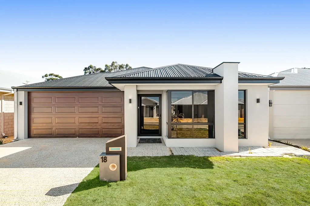 Piara Waters 4房  Brand New Modern Family Home in Prime Piara Waters Location
