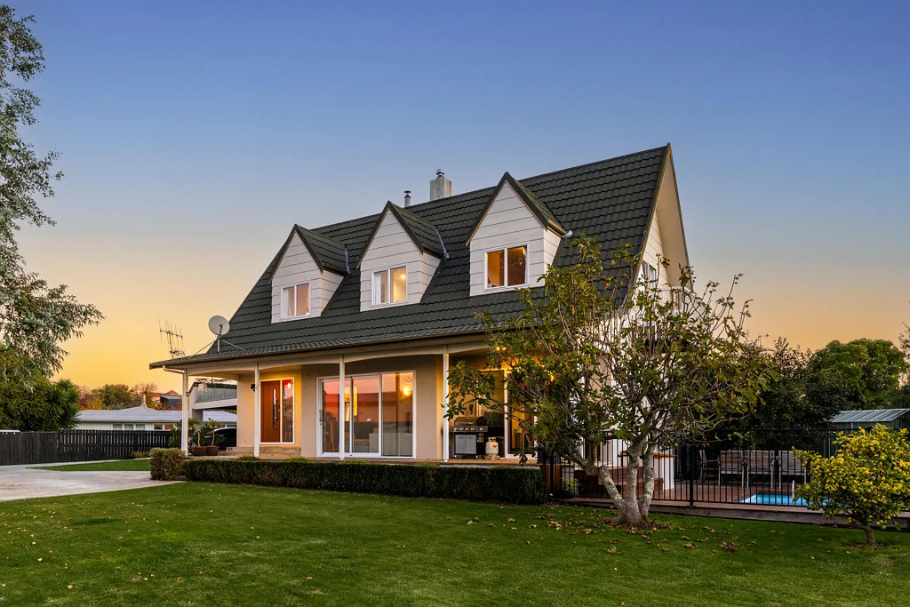 Havelock North 4房  Ultimate Family Home | Space, Pool and Location