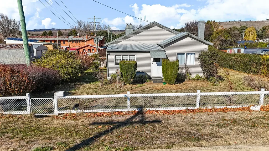 Adaminaby 3房  Charming Weekend Retreat in the Heart of Adaminaby