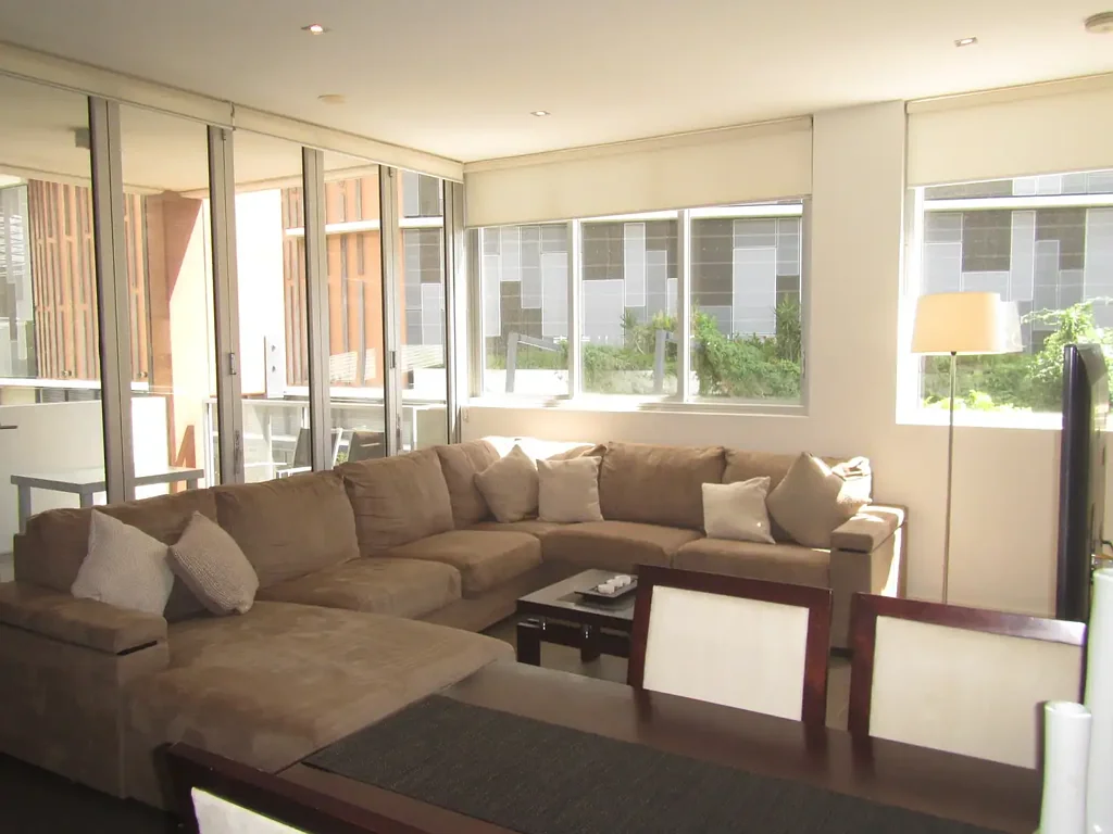 Stylish Riverside Living | Fully Furnished | Prime Lifestyle Location