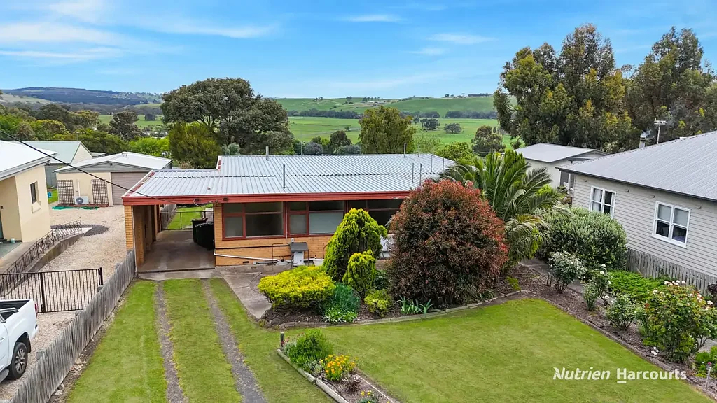 Casterton 4 Slaapkamer Versatility Meets Prime Location