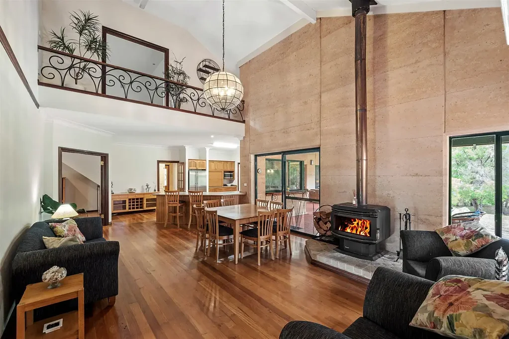 Margaret River 5房  Tranquil Rural Lifestyle Property with Space, Privacy & Flexibility