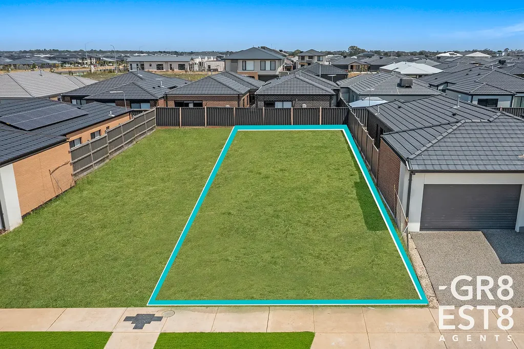 34 reef circuit, Clyde, VIC 3978