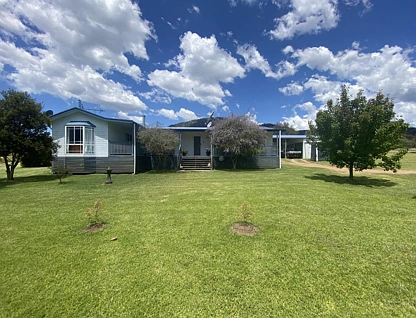 220 Doyles Creek Road, Doyles Creek, NSW 2330, 5房, 2浴, 乡村住宅