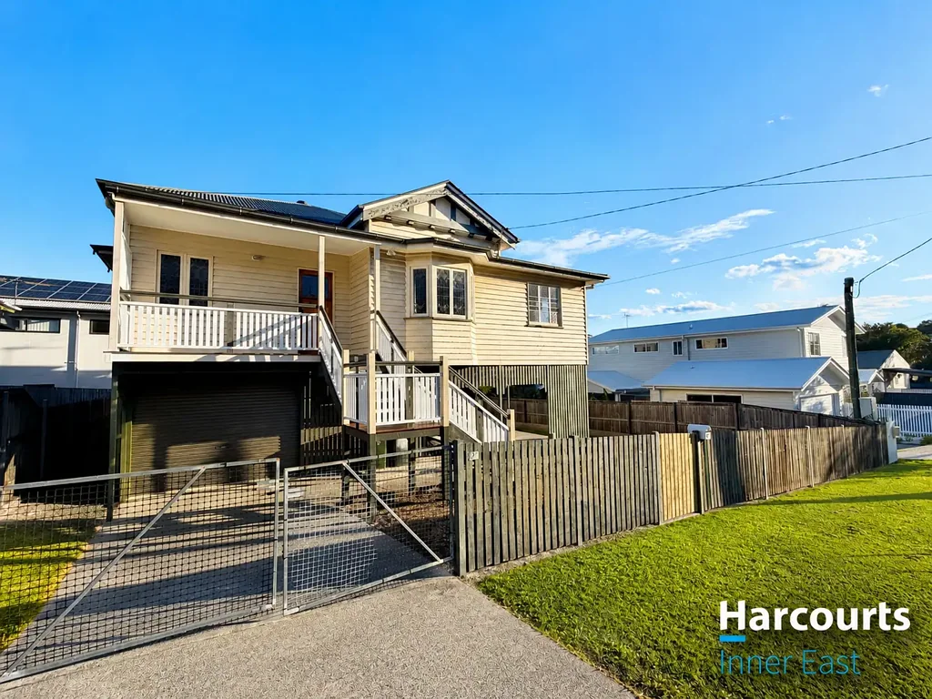 Charming Character Home with Modern Comfort in the Heart of Murarrie